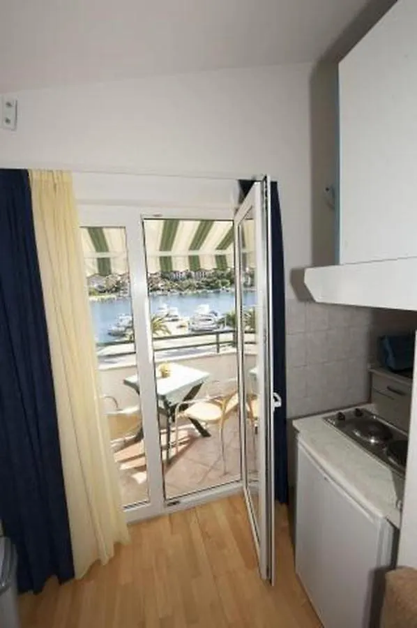 Apartment In Seget Vranjica With Sea View, Balcony, Air Conditioning, W-Lan 5052-4