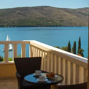 Apartment Apartment Punta, Seget Vranjica